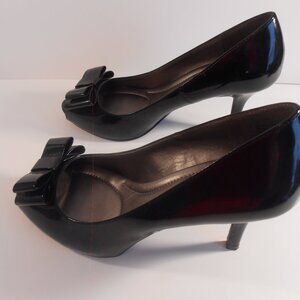 Kelly and Katie Black Patented Leather Heel with Bow